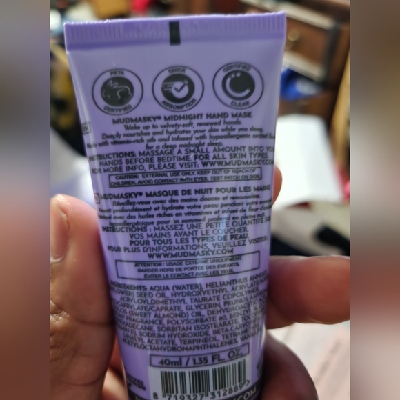 Mudmasky midnight hand mask - Picture 2 of 3